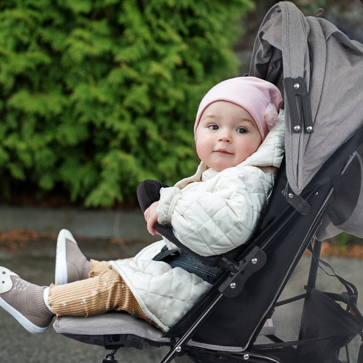 Mobiclinic Elefant Silla de Paseo Ligera y Plegable, Respaldo Reclinable, Arnés de 5 Puntos, Ruedas Extraíbles, Sistema de Seguridad Doble, Color Gris y Negro